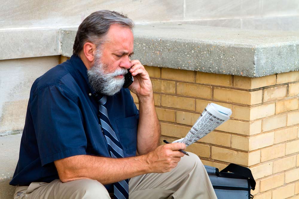 ¿Hay algún subsidio para mayores de 52 años? Descubre la respuesta aquí-1